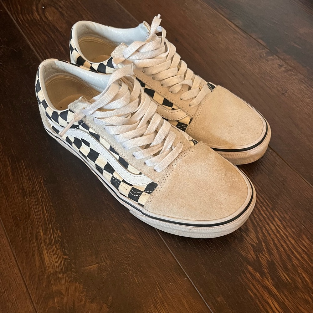 checkered vans